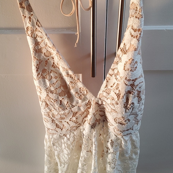 Trina Turk lace halter - Picture 5 of 5